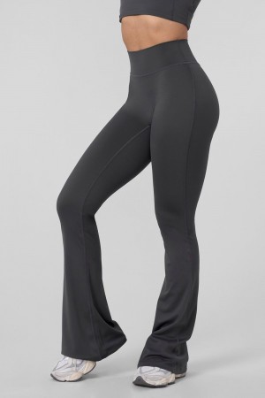 Young LA W227 - Curve Flare Leggings Grau | 9487-WEXGV