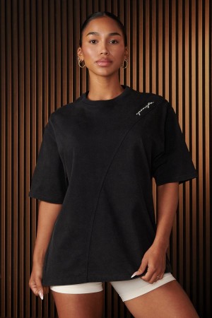 Young LA W431 - Curve Oversize Tee Schwarz | 8621-GMPEC