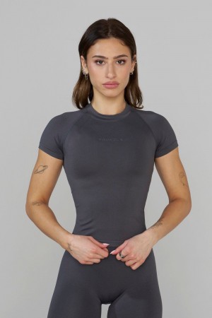 Young LA W446 Seamless Curve Compression Tee Grau | 3964-CNPYA